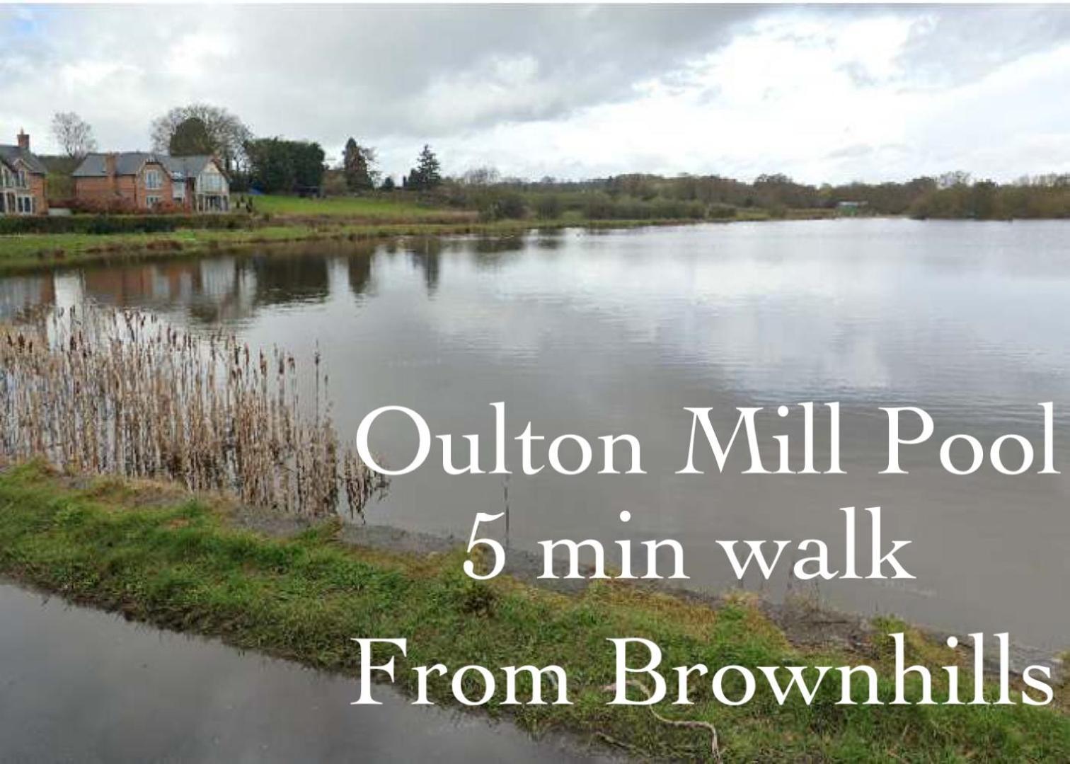 Eaton Brownhills别墅 外观 照片